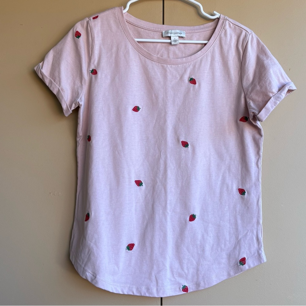 Vintage America strawberry embroidered tee